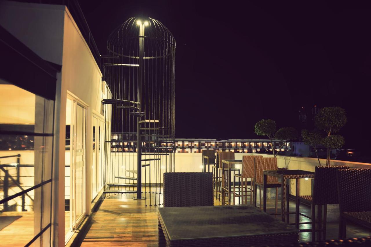 Belmont Boutique Hotel - Free Airport Shuttle Service Negombo Exteriör bild
