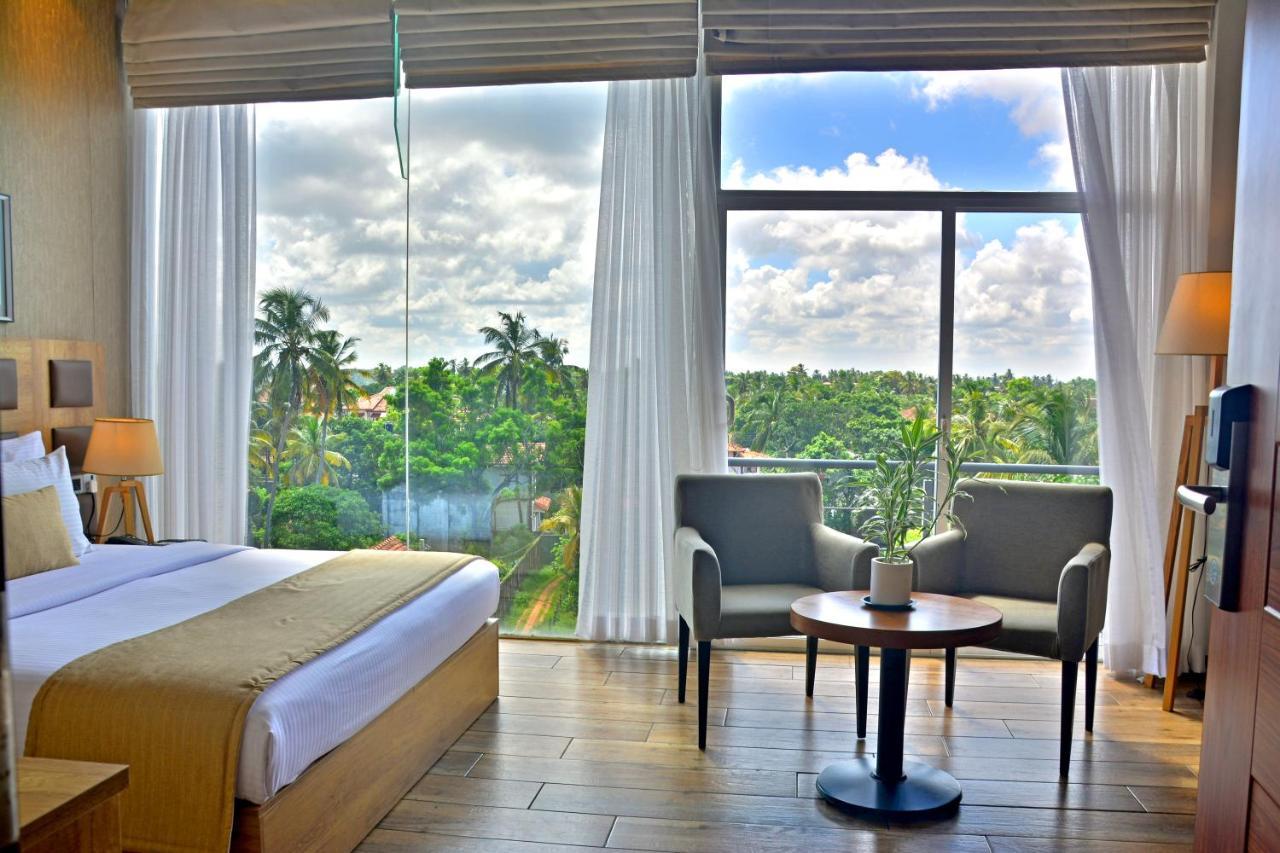 Belmont Boutique Hotel - Free Airport Shuttle Service Negombo Exteriör bild